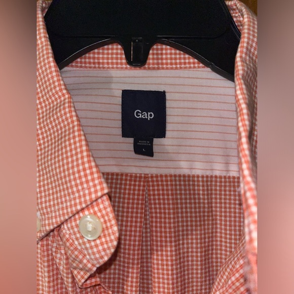 Men’s Gap button up long sleeve - Picture 2 of 3